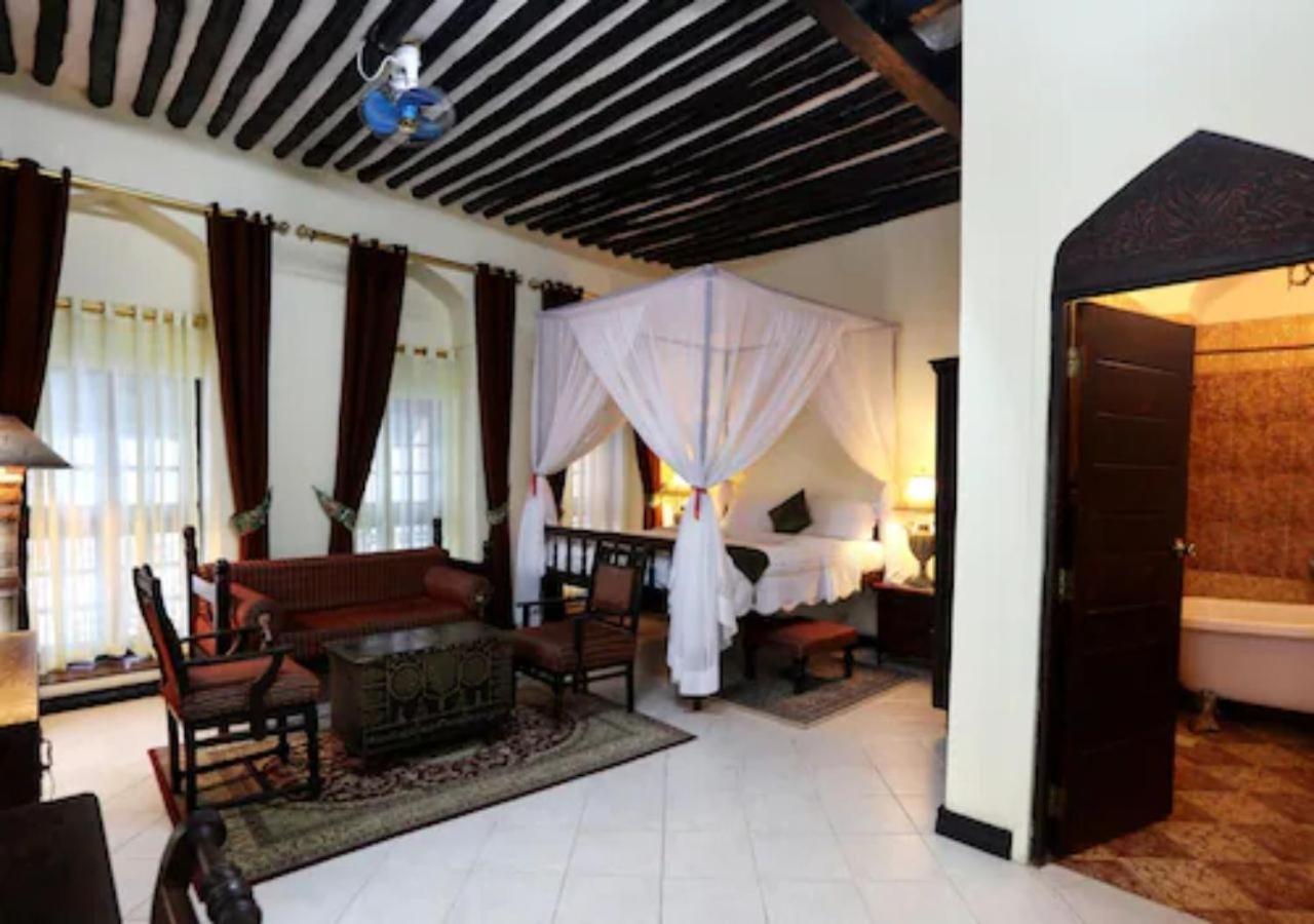 Africa House Zanzibar Bed and Breakfast Esterno foto